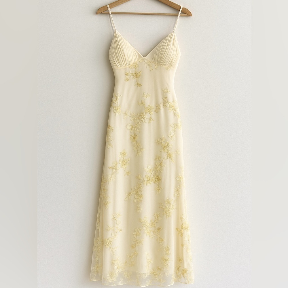 Brand New Elegant Cream Ivory Floral Embroidered Midi Dress - Picture 5 of 6